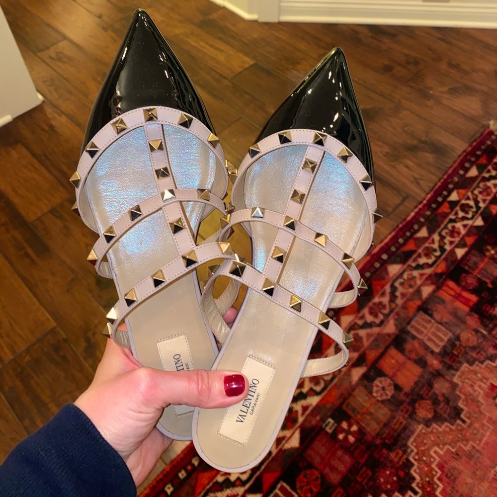 Valentino Rockstud Flats Mule black patent and nude leather size 40